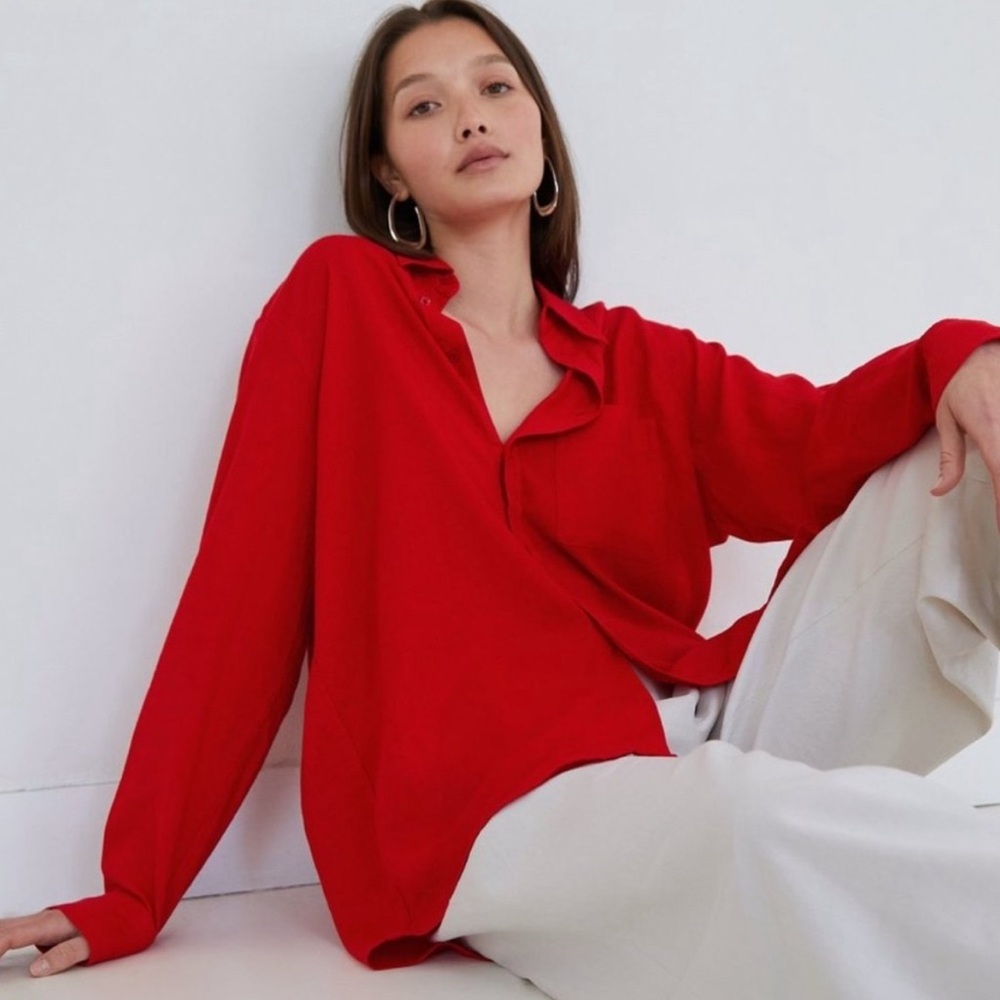 Aritzia Babaton Elizabeth Blouse; size extra small; color red